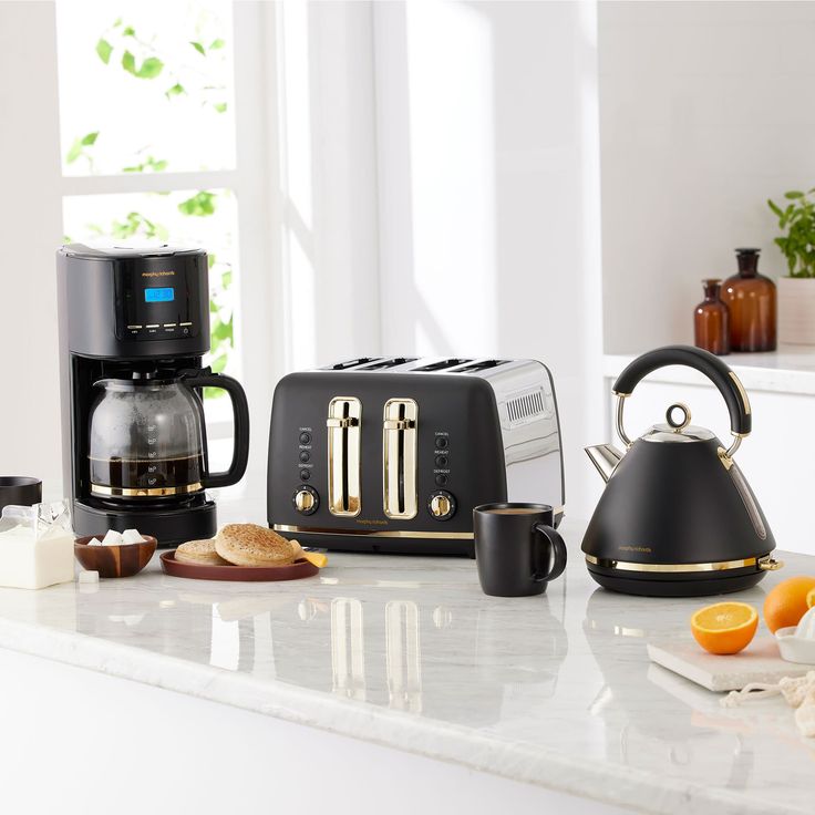 KITCHEN ELECTRONICS